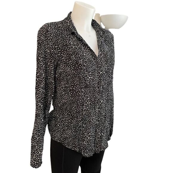 ANTHROPOLOGIE CLOTH & STONE DITSY FLORAL BLACK WHITE BUTTON FRONT LS BLOUSE XS - Picture 2 of 5